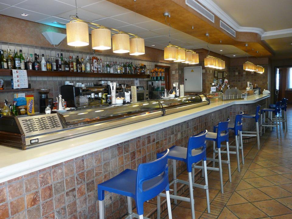 Hotel Restaurante El Tollo Утьєль Екстер'єр фото